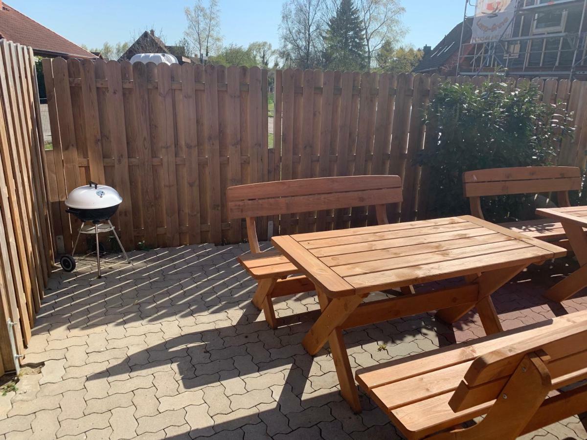 Op'N Doerp Apartments Barsbek Esterno foto